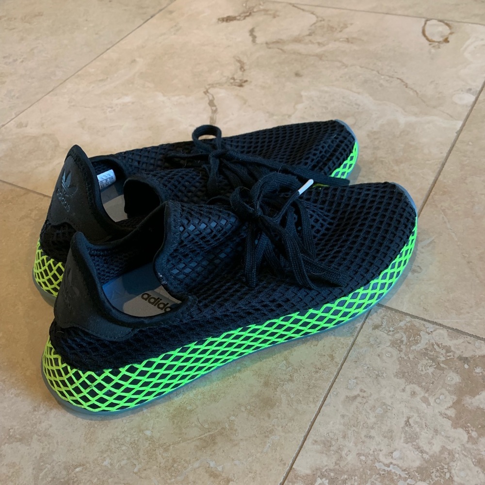 Adidas Deerupt Running Shoes